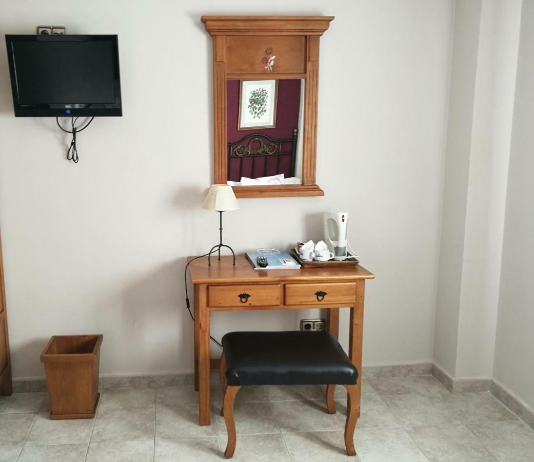 Posada Del Camino Real Torrelaguna Esterno foto