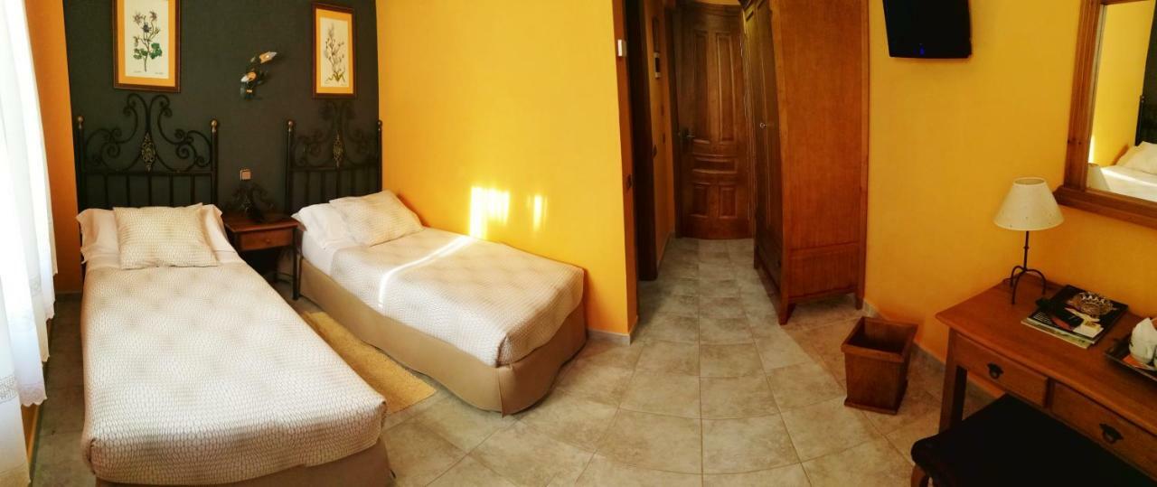 Posada Del Camino Real Torrelaguna Esterno foto
