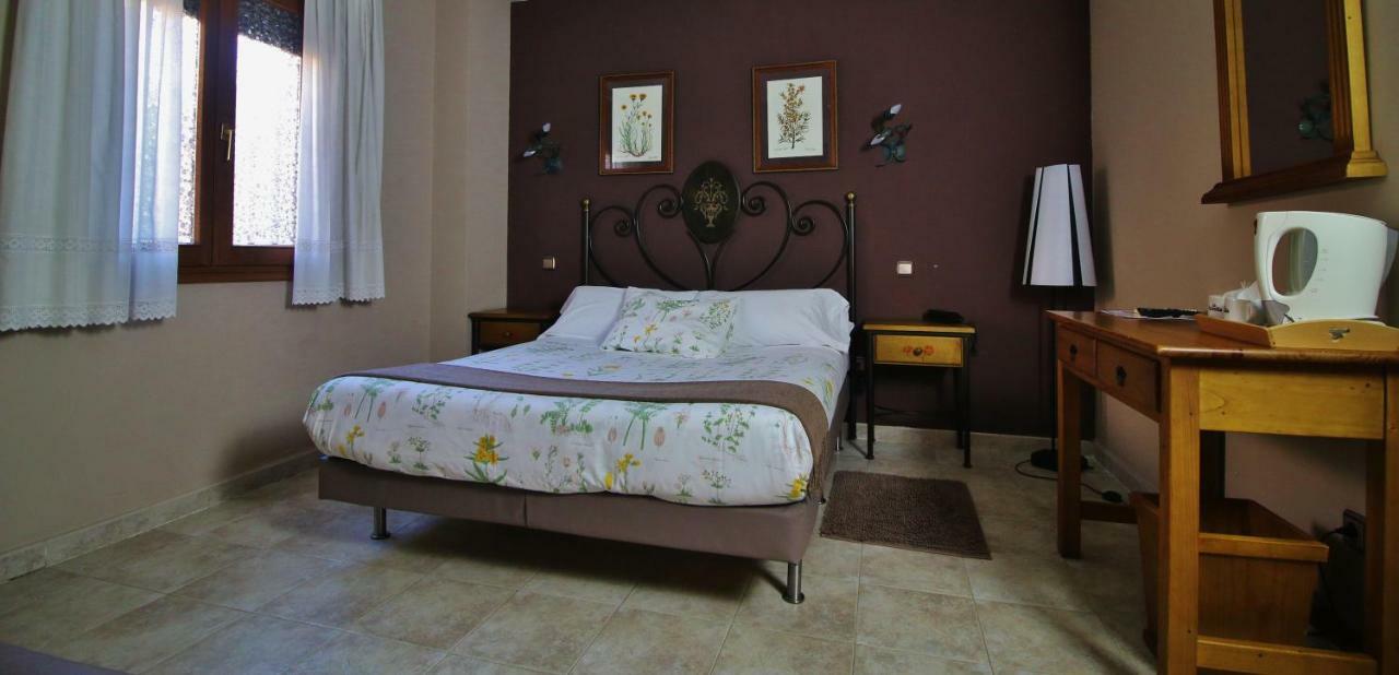 Posada Del Camino Real Torrelaguna Esterno foto