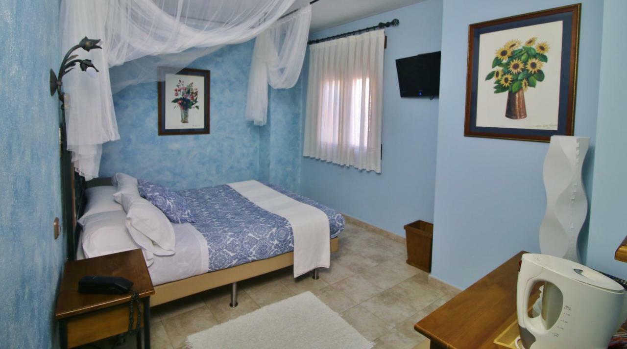 Posada Del Camino Real Torrelaguna Esterno foto