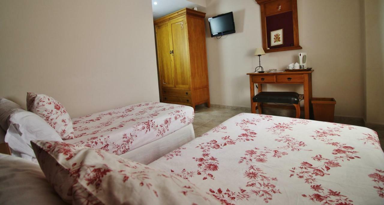 Posada Del Camino Real Torrelaguna Esterno foto